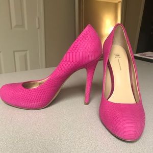 INC International Pink Platform Pumps